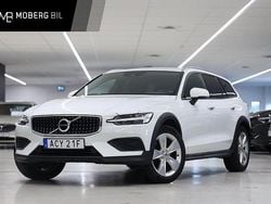 Vit Begagnad 2019 Volvo V60 CC Momentum Kombi | 324 900 kr (Lite dyr)