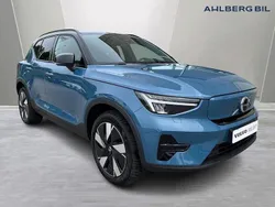 Blå Begagnad 2023 Volvo XC40 Core SUV | 464 500 kr