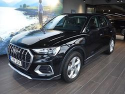 Svart Begagnad 2021 Audi Q3 Advanced SUV | 299 000 kr (Marknadspris)