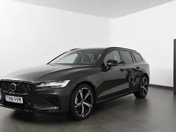 Grå Begagnad 2024 Volvo V60 Plus Kombi | 605 600 kr