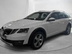 Vit Begagnad 2019 Skoda Octavia Scout Kombi | 200 000 kr (Dyr)