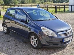 Blå Begagnad 2010 Opel Corsa Halvkombi | 35 000 kr (Marknadspris)