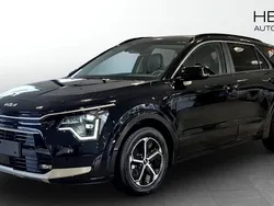 Svart (black) Ny 2025 Kia Niro Advance SUV | 367 660 kr (Bra pris)