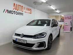 Vit Begagnad 2020 VW Golf VII GTE Halvkombi | 219 900 kr (Marknadspris)