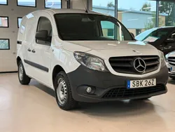Vit Begagnad 2022 Mercedes Citan 109 Van | 179 900 kr