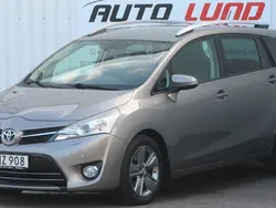 Brun (brunmetallic) Begagnad 2015 Toyota Verso Edition Minibuss | 129 900 kr (Marknadspris)