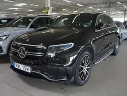 Svart Begagnad 2020 Mercedes EQC400 AMG line SUV | 399 500 kr