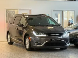 Mörkgrå (grå) Begagnad 2019 Chrysler Pacifica SUV | 179 000 kr