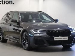 Grå Begagnad 2022 BMW 530 Comfort Edition Kombi | 479 000 kr
