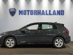 Grå Begagnad 2022 VW Golf VIII Life Halvkombi | 209 900 kr (Bra pris)