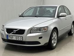 Ljusgrå Begagnad 2009 Volvo S40 Kinetic Sedan | 58 000 kr (Bra pris)
