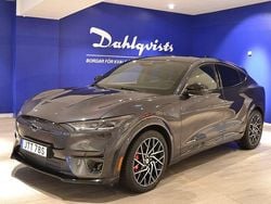 Grå Begagnad 2021 Ford Mustang Mach-E GT SUV | 509 000 kr (Marknadspris)