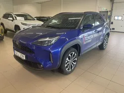 Mörkblå (blå) Ny 2025 Toyota Yaris Cross Active SUV | 309 900 kr (Bra pris)