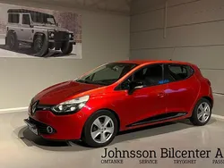 Röd Begagnad 2013 Renault Clio IV Halvkombi | 59 900 kr (Marknadspris)