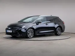 Svart Begagnad 2021 Toyota Corolla Style Kombi | 259 000 kr (Marknadspris)