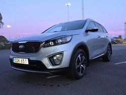 Grå Begagnad 2015 Kia Sorento SUV | 198 000 kr (Marknadspris)
