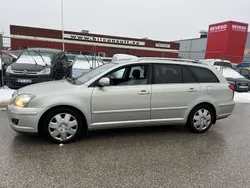 Silver Begagnad 2008 Toyota Avensis Kombi | 49 900 kr (Dyr)