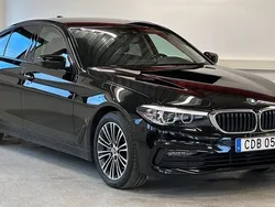 Svart Begagnad 2019 BMW 530e iPerformance Sedan | 299 900 kr (Marknadspris)