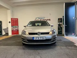 Silver Begagnad 2015 VW Golf VII Halvkombi | 154 900 kr (Marknadspris)