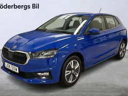 Blå Begagnad 2022 Skoda Fabia Style Halvkombi | 219 900 kr (Marknadspris)