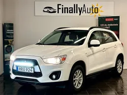 Vit (pärlemo vit) Begagnad 2015 Mitsubishi ASX SUV | 94 900 kr (Marknadspris)