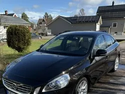 Svart Begagnad 2011 Volvo S60 Summum Sedan | 95 000 kr (Bra pris)