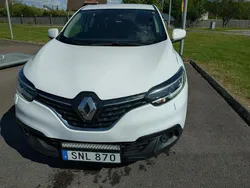 Vit Begagnad 2017 Renault Kadjar LIMITED SUV | 129 000 kr