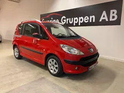Röd Begagnad 2005 Peugeot 1007 Halvkombi | 22 900 kr