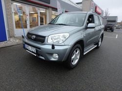 Ljusgrön Begagnad 2003 Toyota RAV4 SUV | 58 500 kr (Dyr)