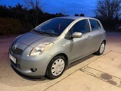 Begagnad 2006 Toyota Yaris Halvkombi | 29 000 kr (Marknadspris)