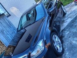 Svart Begagnad 2012 Mercedes C220 Sedan | 78 000 kr (Superpris)