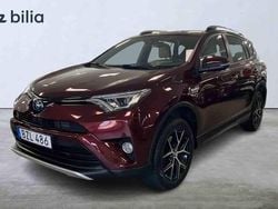 Röd Begagnad 2016 Toyota RAV4 Hybrid SUV | 243 900 kr (Bra pris)