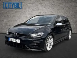 Svart Begagnad 2019 VW Golf VII R Halvkombi | 359 900 kr
