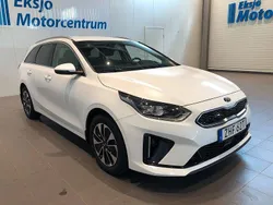 Vit Begagnad 2021 Kia Ceed Sportswagon Kombi | 209 900 kr (Marknadspris)