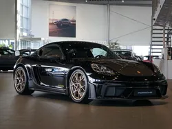 Svart Begagnad 2023 Porsche 718 Cayman GT4 Sportkupé | 1 749 000 kr (Superpris)