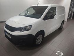 Vit Begagnad 2021 Peugeot Partner Van | 209 900 kr (Dyr)