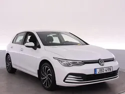 Vit (pure white) Begagnad 2020 VW Golf VII Kombi | 229 000 kr (Marknadspris)