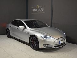 Grå Begagnad 2015 Tesla Model S Halvkombi | 269 000 kr (Lite dyr)