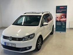 Vit Begagnad 2014 VW Touran Minibuss | 106 500 kr (Marknadspris)