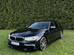 Svart Begagnad 2019 BMW M550 Sedan | 448 900 kr (Marknadspris)