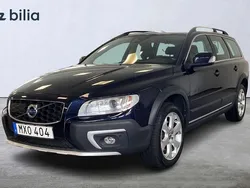 Mörkblå Begagnad 2016 Volvo XC70 Standard SUV | 219 900 kr (Marknadspris)