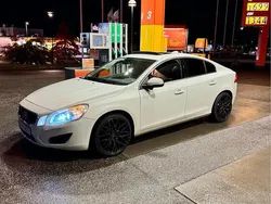 Vit Begagnad 2013 Volvo S60 Momentum Sedan | 105 000 kr (Marknadspris)