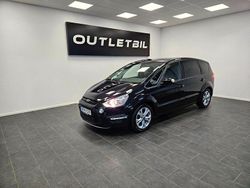Svart Begagnad 2014 Ford S-MAX Sport Minibuss | 124 900 kr