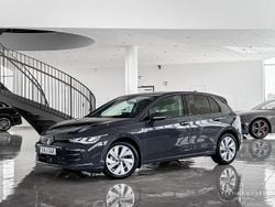 Mörkgrå (delfingrå) Ny 2025 VW Golf VIII Halvkombi | 299 000 kr (Bra pris)