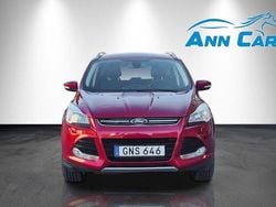 Röd Begagnad 2014 Ford Kuga Titanium SUV | 129 900 kr (Marknadspris)