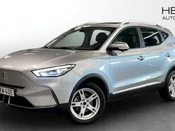 Grå (grey) Begagnad 2022 MG ZS Luxury Sedan | 249 900 kr (Bra pris)