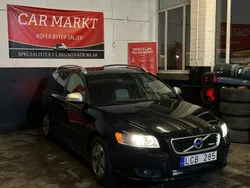 Svart Begagnad 2010 Volvo V50 R-Design Kombi | 44 900 kr (Marknadspris)