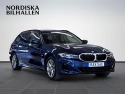 Blå Begagnad 2022 BMW 330e M Sport Kombi | 409 795 kr (Dyr)