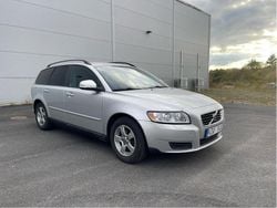 Grå Begagnad 2010 Volvo V50 Kombi | 49 000 kr (Dyr)