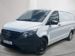 Vit Begagnad 2024 Mercedes Vito Minibuss | 289 000 kr
